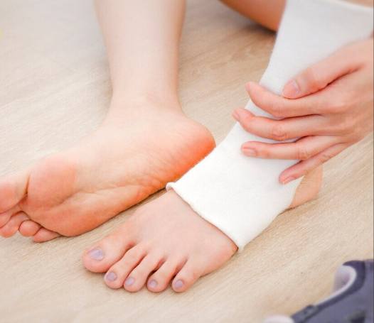 腳踝扭傷治療 腳踝扭傷治療