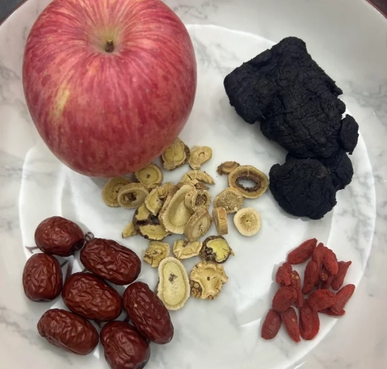 黃精枸杞紅棗茶