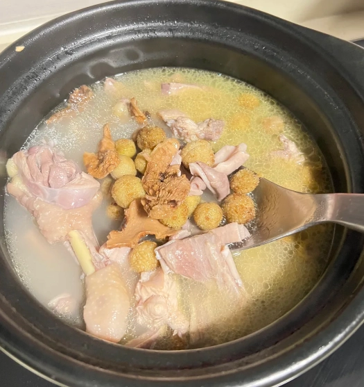 春砂仁煲湯